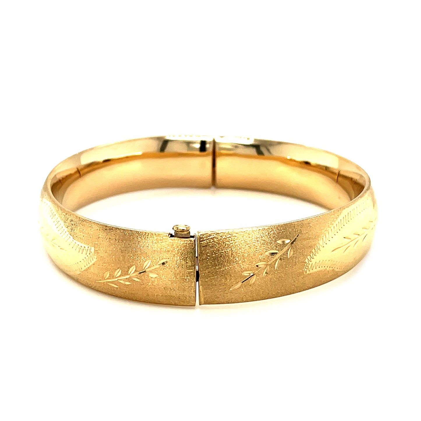 Classic Floral Carved Bangle in 14k Yellow Gold (13.5mm)